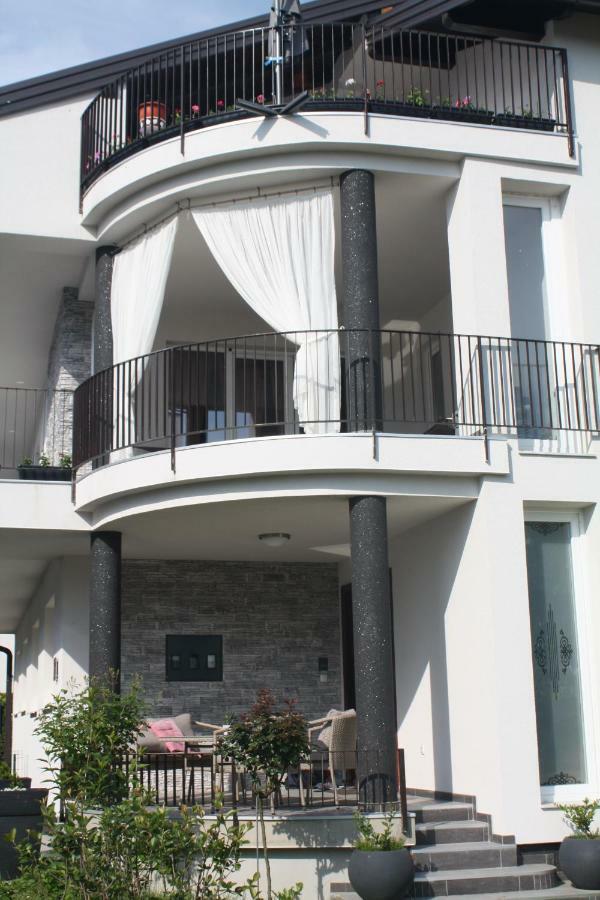 Lgp Exclusive Apartment Бихач Экстерьер фото